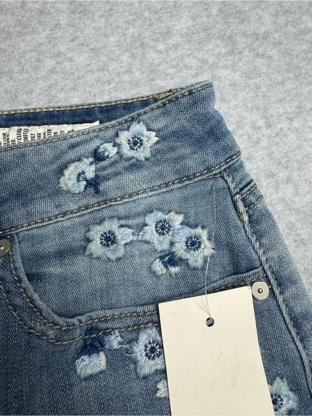 Indigo Rein Women's Floral Embroidered Denim Shorts - Blue Hippy Boho Y2K 13